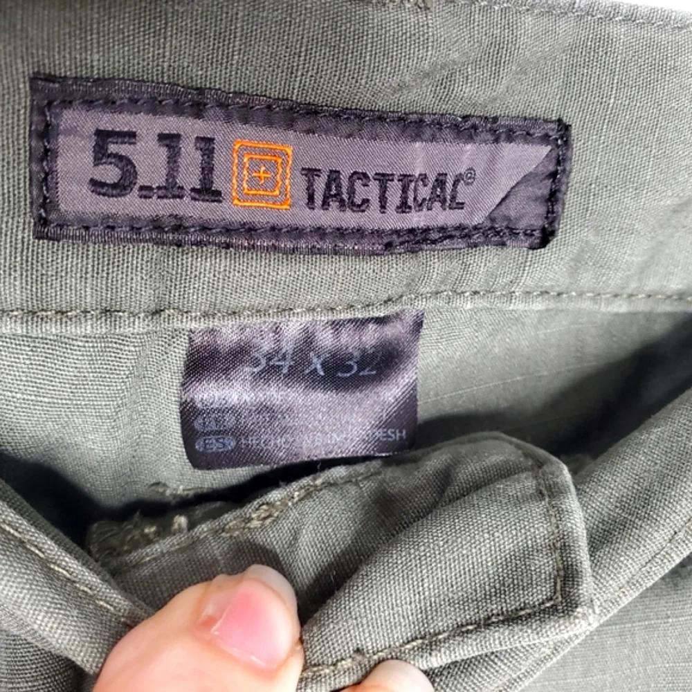 17) 5.11 TACTICAL Cargo Pants Sz. 34x32 - Picture 3 of 6